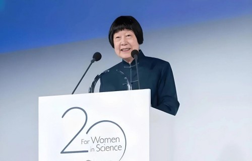 从“缺席”到“在场”，三代人的手拉手接力